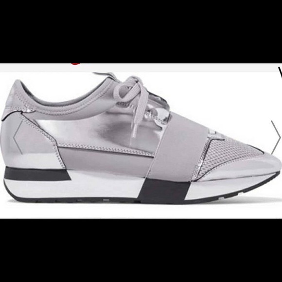 Balenciaga - Picture 1 of 1